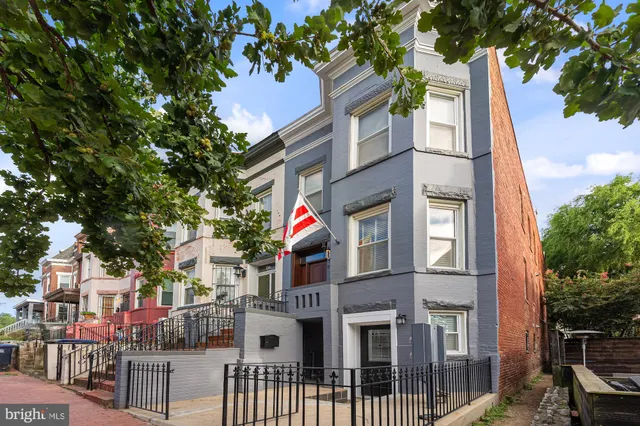 $549,000 | 15 Seaton Place Northeast, Unit 1, Washington, DC 20002