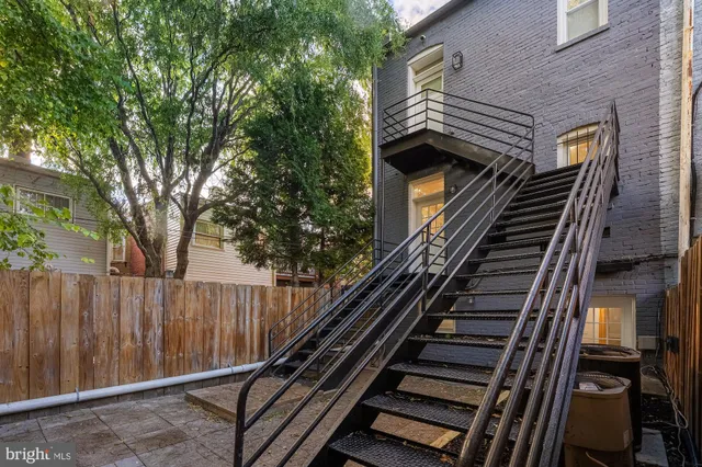 $549,000 | 15 Seaton Place Northeast, Unit 1, Washington, DC 20002