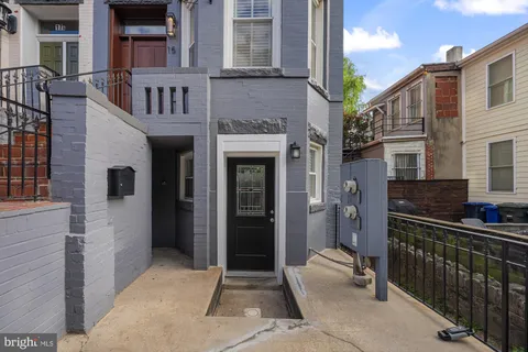 $455,000 | 15 Seaton Place Northeast, Unit 1, Washington, DC 20002