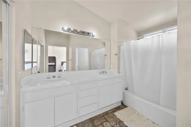 $579,000 | 711 Myrtle Avenue, Perris, CA 92571