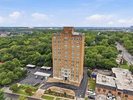 $380,000 | 2306 Park Pl Avenue, Unit 10B, Fort Worth, TX 76110