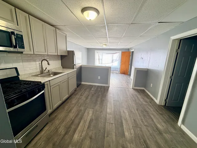 $229,999 | 1333 Broadway, Watervliet, NY 12189