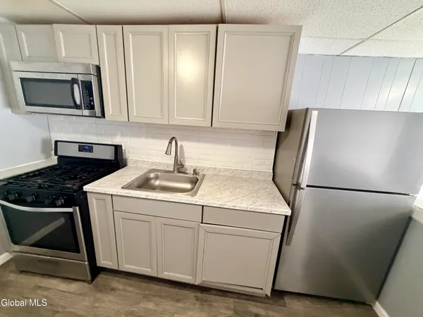 $229,999 | 1333 Broadway, Watervliet, NY 12189