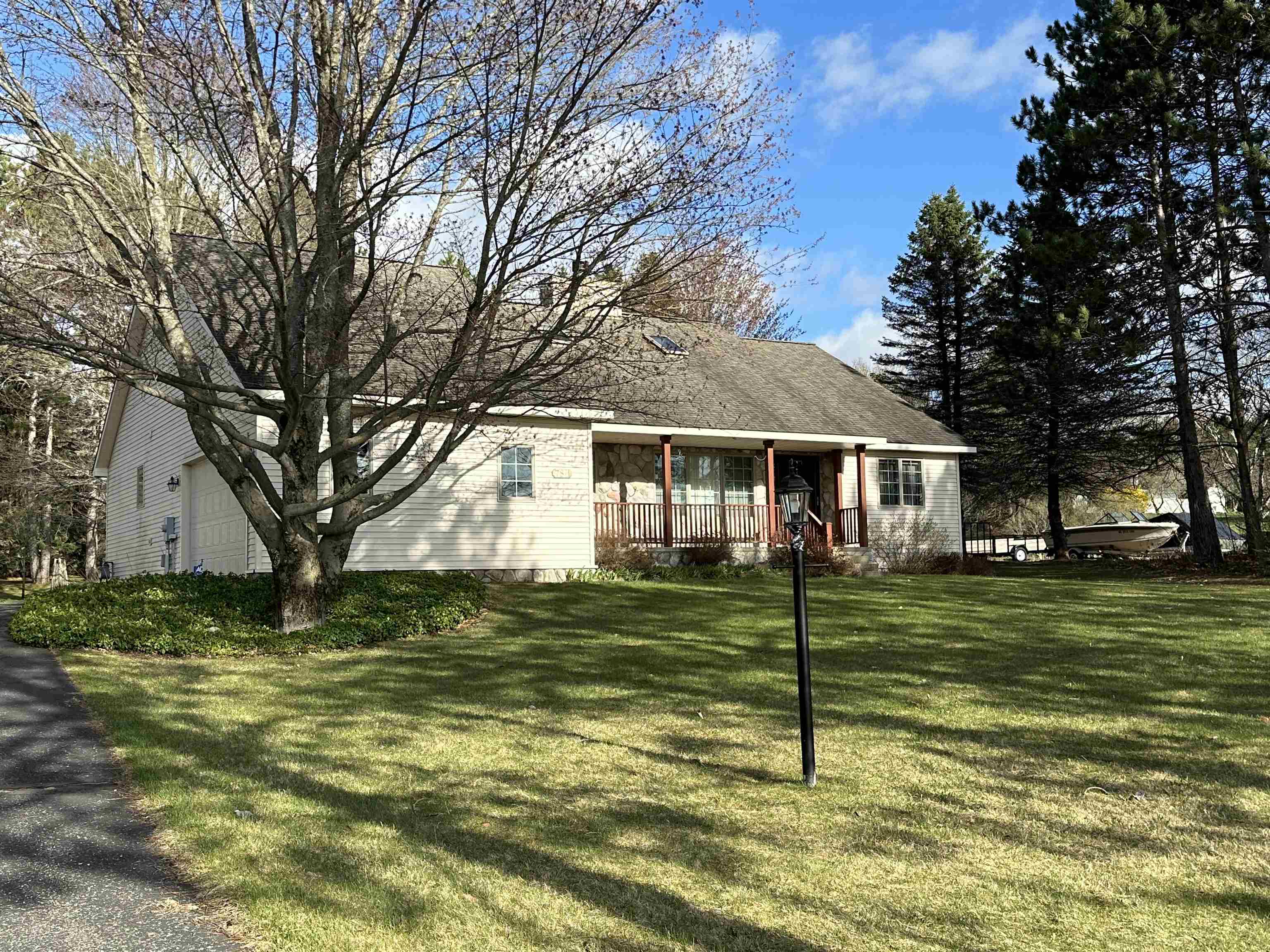 7811 South 41 Road Cadillac, MI 49601 - Photo 1 of 36 1910889.JPG