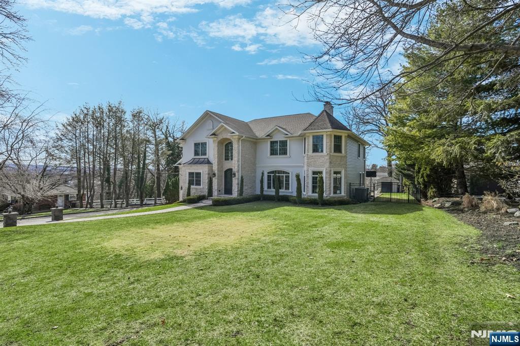 73 Maple Avenue Wayne, NJ 07470 - Photo 2 of 46