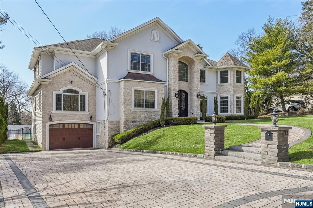 73 Maple Avenue Wayne, NJ 07470 - Photo 3 of 46