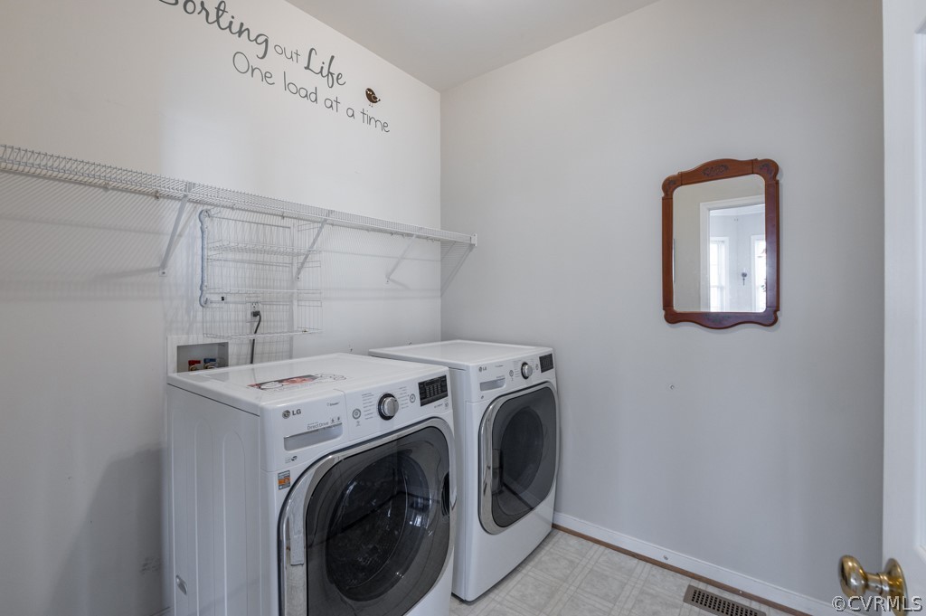 1313 Goswick Ridge Road Midlothian, VA 23114 - Photo 15 of 31 a utility room with dryer and washer