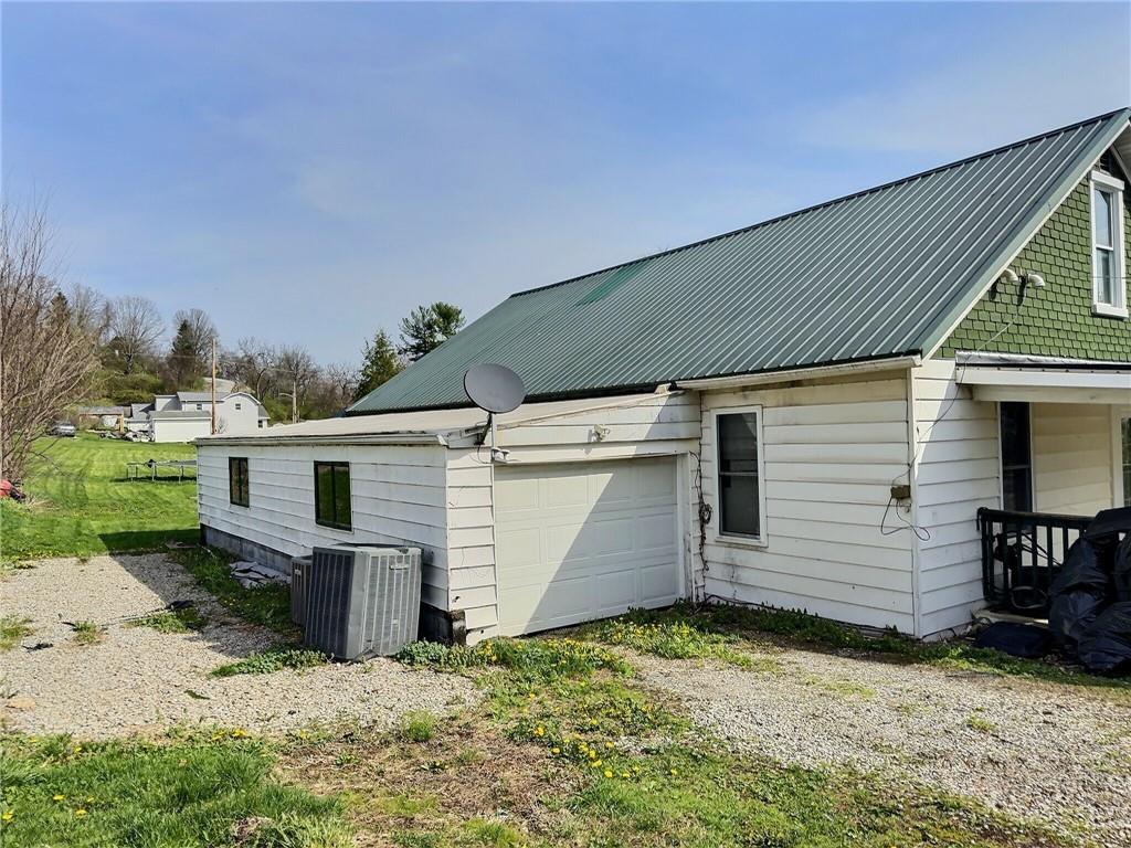 23 Main Street Taylorstown, PA 15365 - Photo 4 of 22