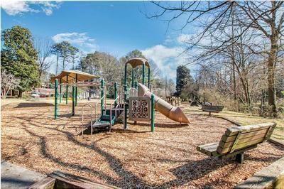 2037 Longview Way Chamblee, GA 30341 - Photo 36 of 40 Gallery Image 36