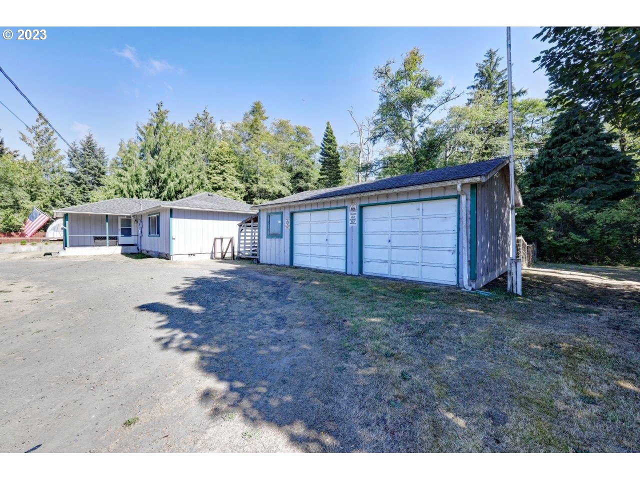 6314 Sandridge Road Long Beach, WA 98631 - Photo 24 of 24 a house view with a backyard space