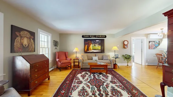 $549,000 | 681 Weybridge Street, Middlebury, VT 05753