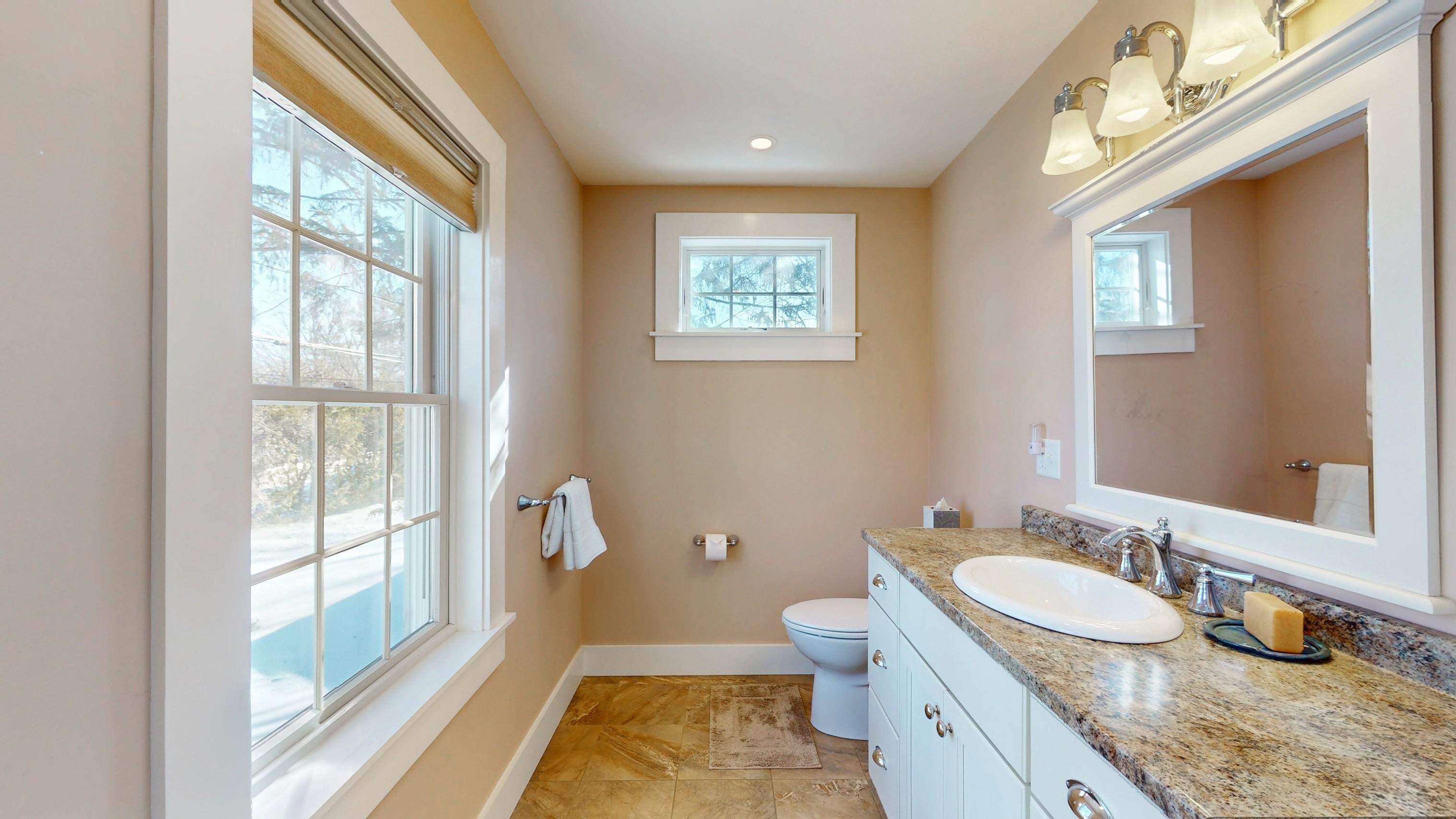 681 Weybridge Street Middlebury, VT 05753 - Photo 21 of 32