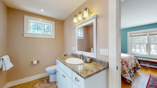 $549,000 | 681 Weybridge Street, Middlebury, VT 05753