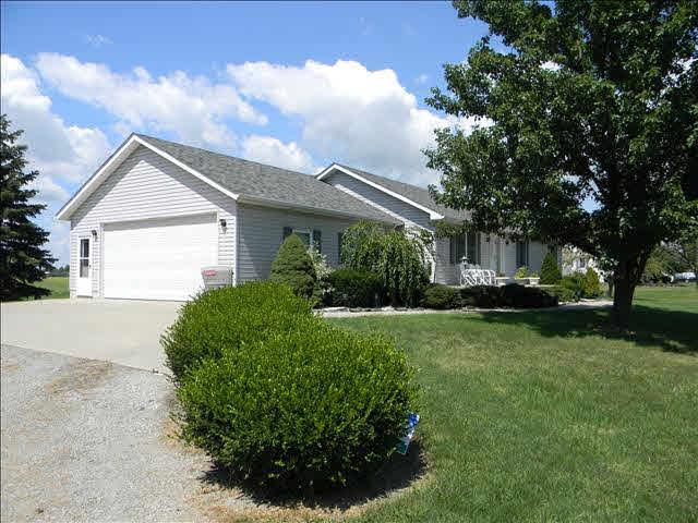 8455 Chinavare Road Newport, MI 48166 - Photo 3 of 12 20367869-2.JPG