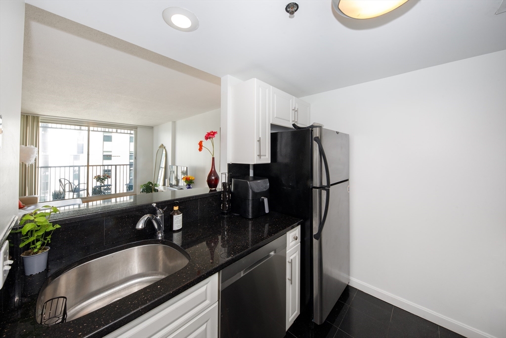 10 Museum Way, Unit 1027 Cambridge, MA 02141 - Photo 9 of 21