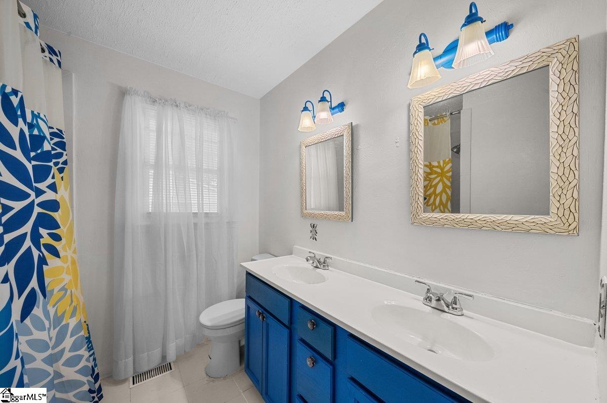 311 State Rd S-42-9795 Greer, SC 29651 - Photo 8 of 29