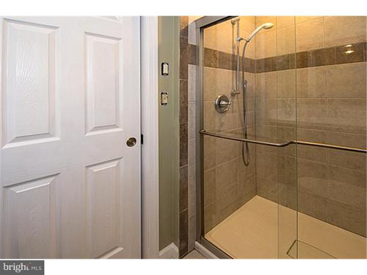 173 Flintlock Road Drexel Hill, PA 19026 - Photo 8 of 18