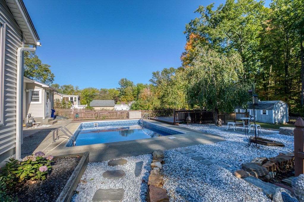 170 Pomeroy Meadow Road Southampton, MA 01073 - Photo 34 of 42
