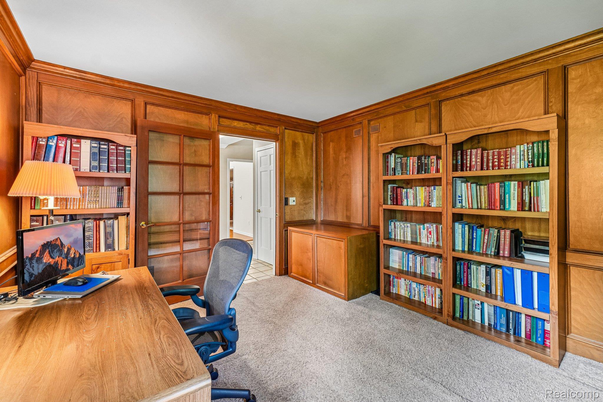 4523 Rivers Edge Drive Troy, MI 48098 - Photo 23 of 66 23-web-or-mls-Rivers Edge Dr-S0306-023.jpg