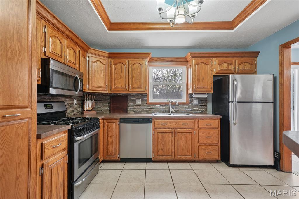 2332 Mickey Drive High Ridge, MO 63049 - Photo 11 of 37