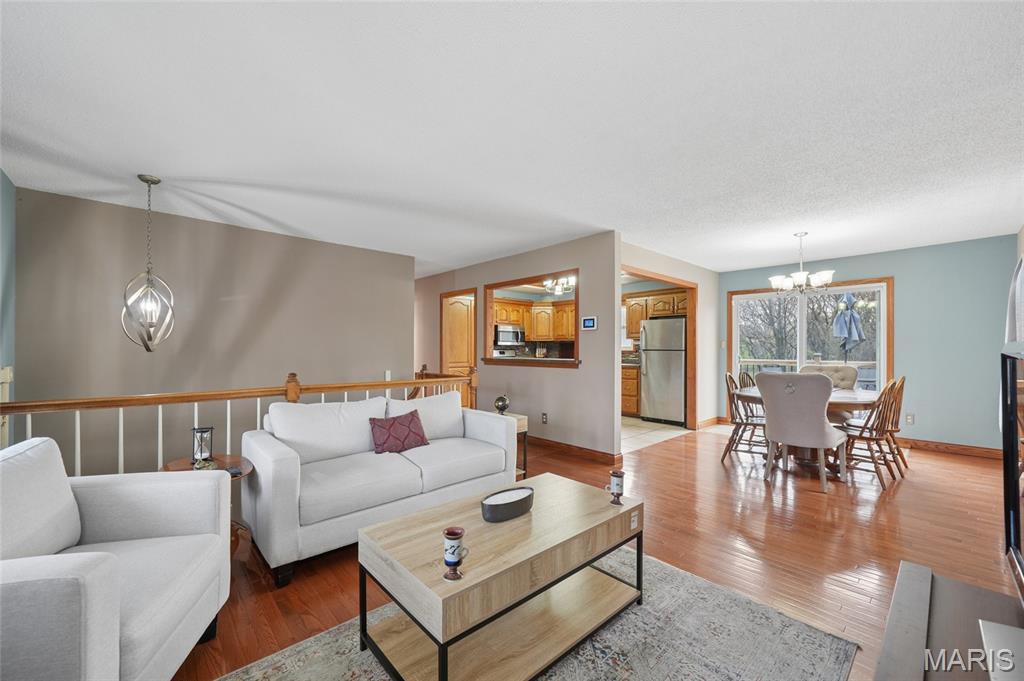 2332 Mickey Drive High Ridge, MO 63049 - Photo 6 of 37