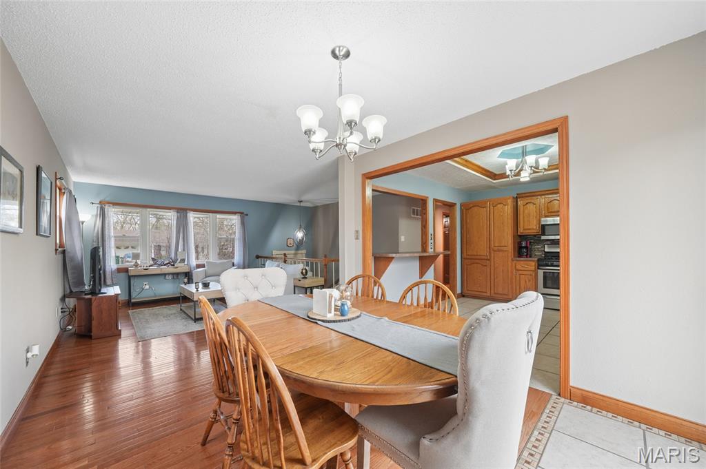 2332 Mickey Drive High Ridge, MO 63049 - Photo 8 of 37