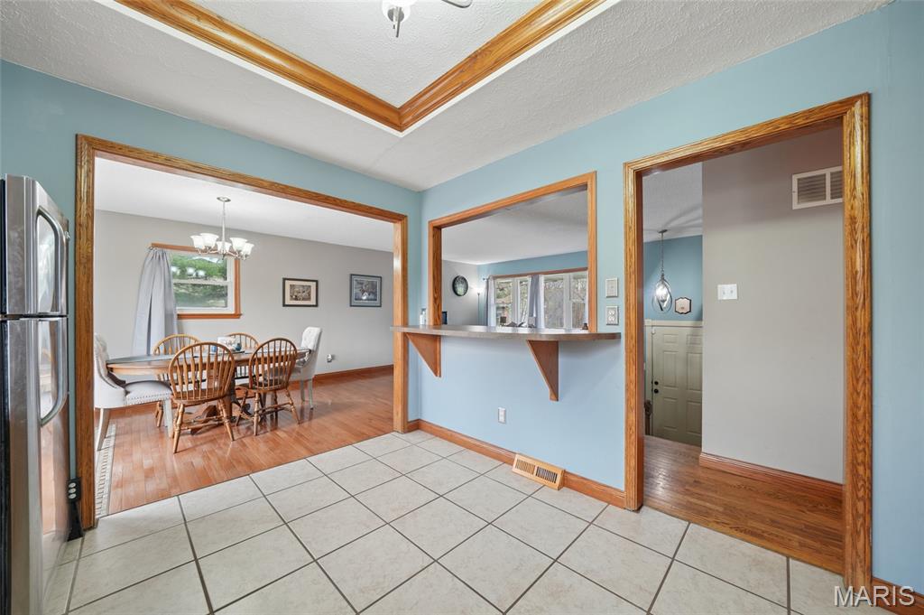 2332 Mickey Drive High Ridge, MO 63049 - Photo 10 of 37