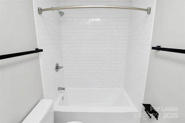 $1,040 | 3516 The Plaza, Charlotte, NC 28205