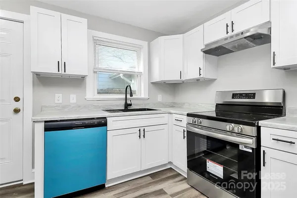 $1,040 | 3516 The Plaza, Charlotte, NC 28205