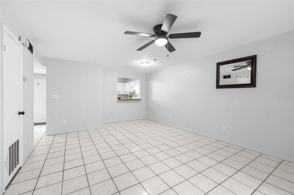 6115 Southwest 12th Place, Unit 13D Gainesville, FL 32607 - Photo 6 of 25