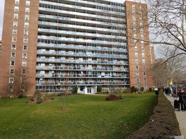 $449,500 | 97-37 63rd Road, Unit 9H | Rego Park