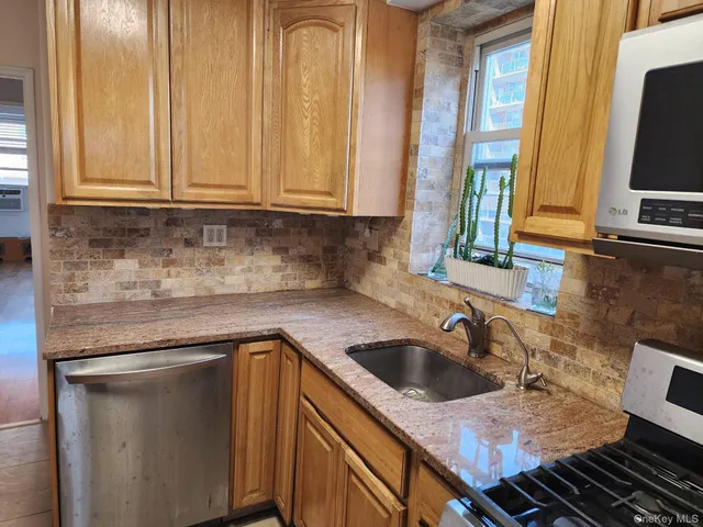 $449,500 | 97-37 63rd Road, Unit 9H | Rego Park