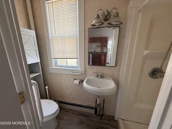 $1,800 | 228 Spring Street, Red Bank, NJ 07701