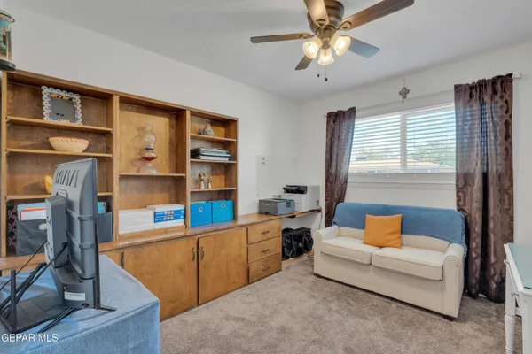 $398,500 | 400 Perth Court, El Paso, TX 79922