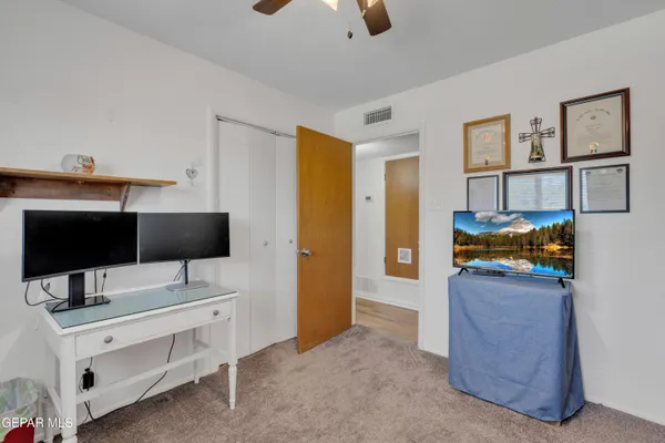 $398,500 | 400 Perth Court, El Paso, TX 79922