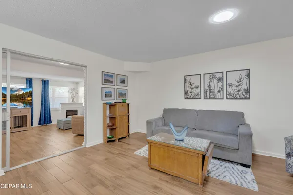 $398,500 | 400 Perth Court, El Paso, TX 79922