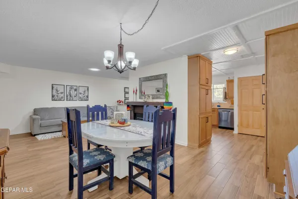 $398,500 | 400 Perth Court, El Paso, TX 79922