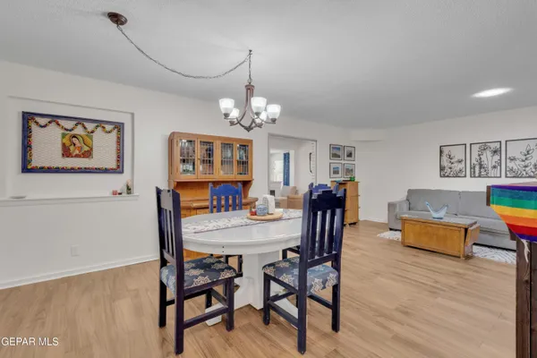 $398,500 | 400 Perth Court, El Paso, TX 79922