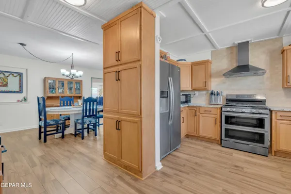 $398,500 | 400 Perth Court, El Paso, TX 79922