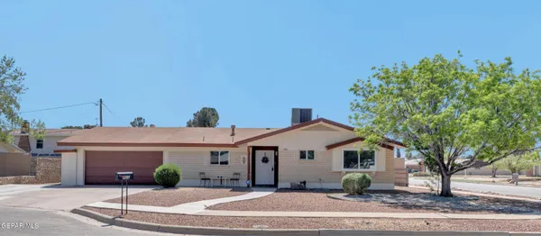 $398,500 | 400 Perth Court, El Paso, TX 79922