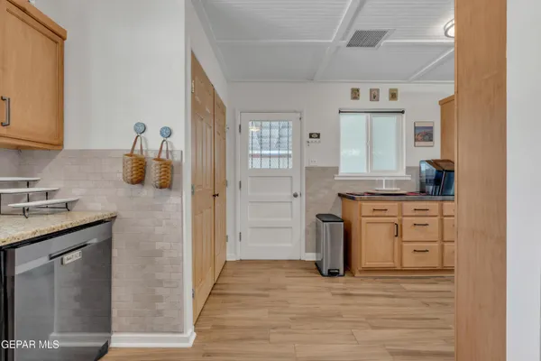 $398,500 | 400 Perth Court, El Paso, TX 79922