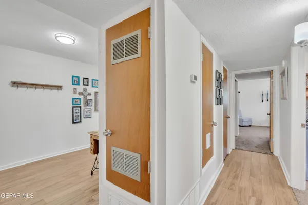 $398,500 | 400 Perth Court, El Paso, TX 79922