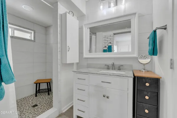 $398,500 | 400 Perth Court, El Paso, TX 79922