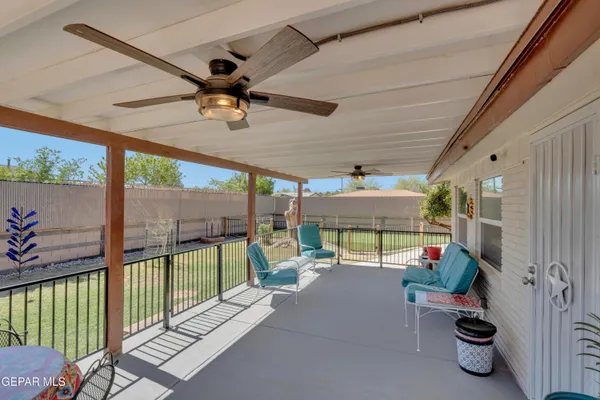 $398,500 | 400 Perth Court, El Paso, TX 79922