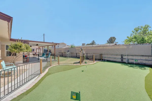 $398,500 | 400 Perth Court, El Paso, TX 79922