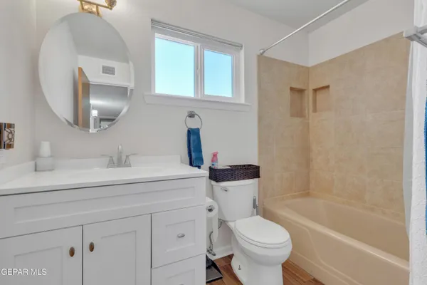 $398,500 | 400 Perth Court, El Paso, TX 79922