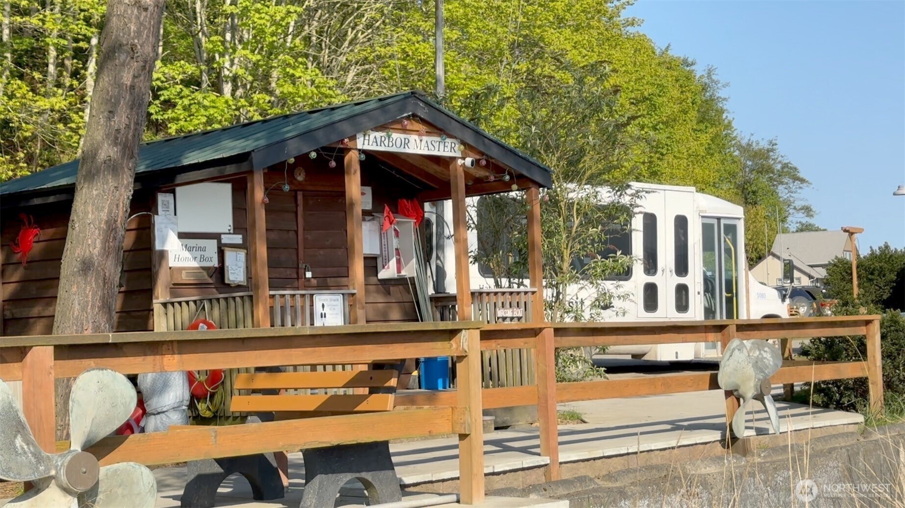 75 F Beach Way Everett, WA 98201 - Photo 16 of 22 a front view of a building with sitting area