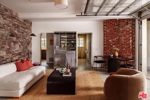 $3,175,000 | 8882 Lookout Mountain Avenue, Los Angeles, CA 90046