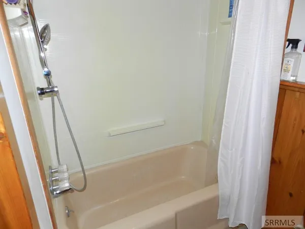 $285,000 | 109 Lena Street, Salmon, ID 83467