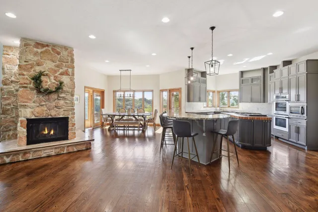 $7,200 | 10481 Bluff Road, Eden Prairie, MN 55347